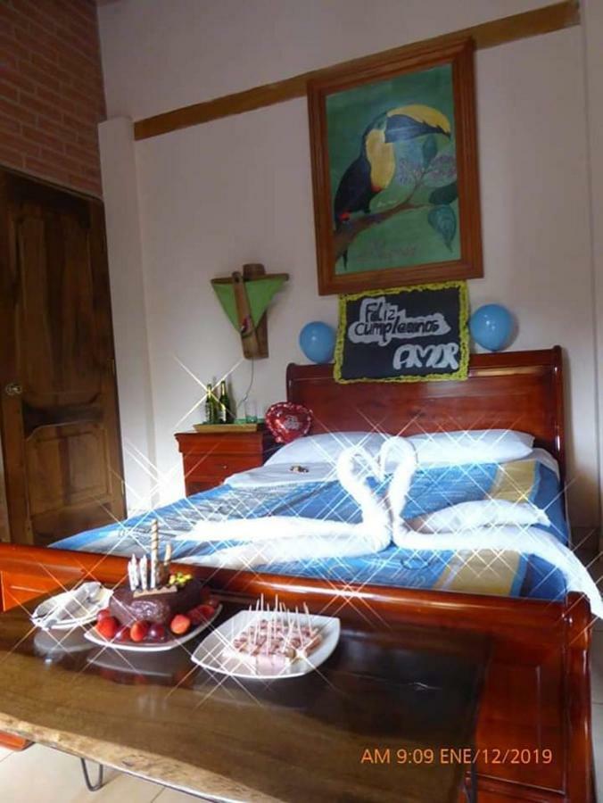 Casa Cultural Mindo Hotel Buitenkant foto